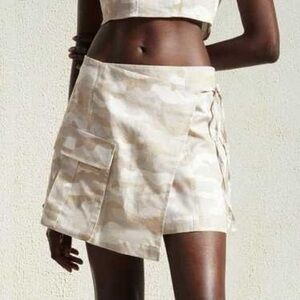Zara  Camouflage Mini Skirt size S